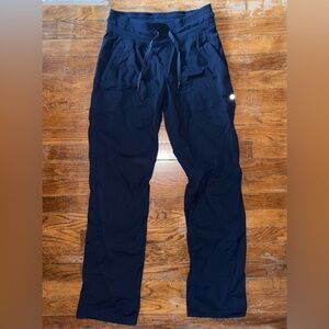 Lululemon Women’s Dance Studio Mid Rise Pants Size 4 Navy Blue 30”